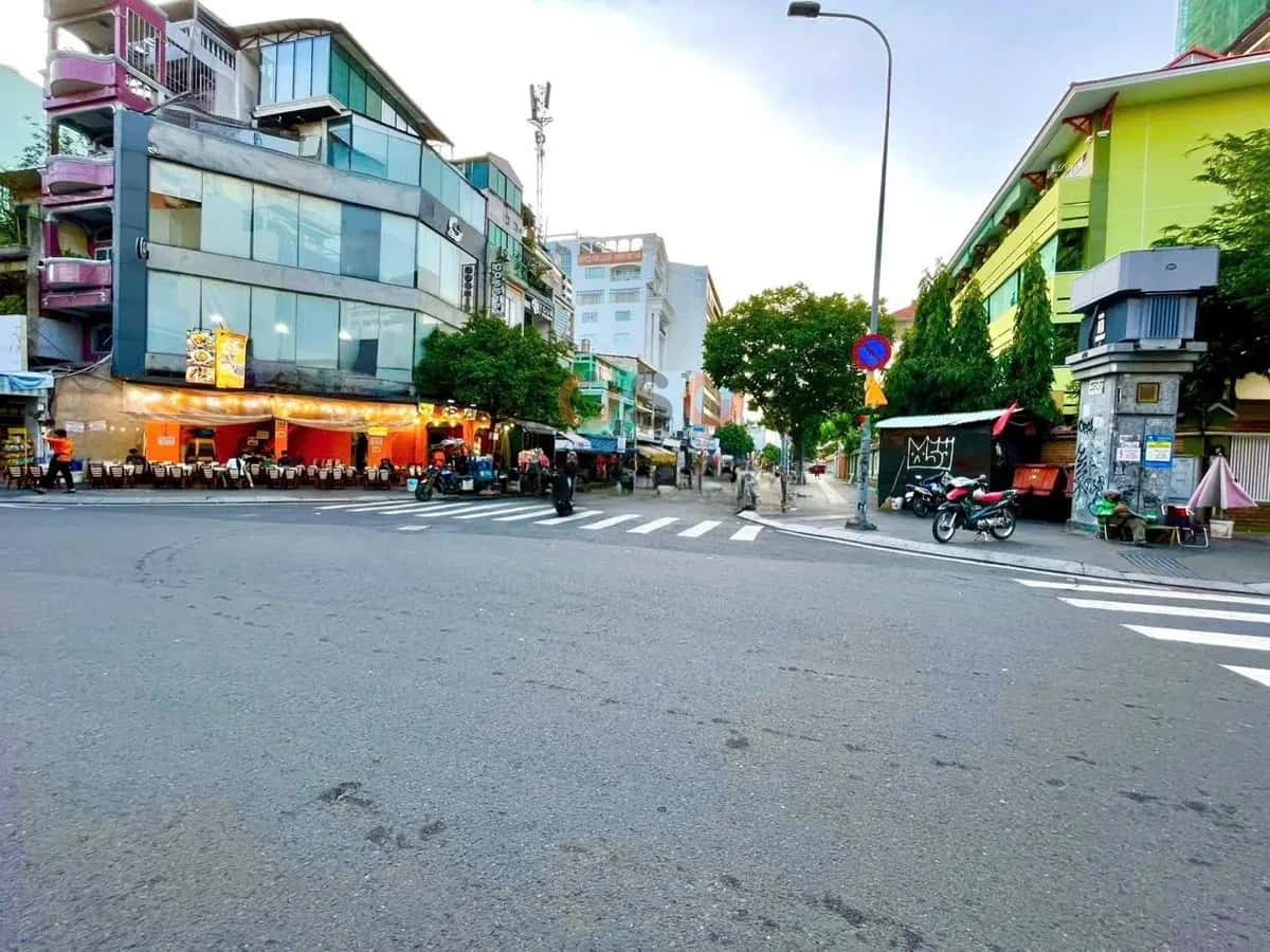 Cho thuê nhà mặt tiền Nguyễn Khắc Nhu Quận 1, TP.HCM – giá 55 triệu — Hình 3