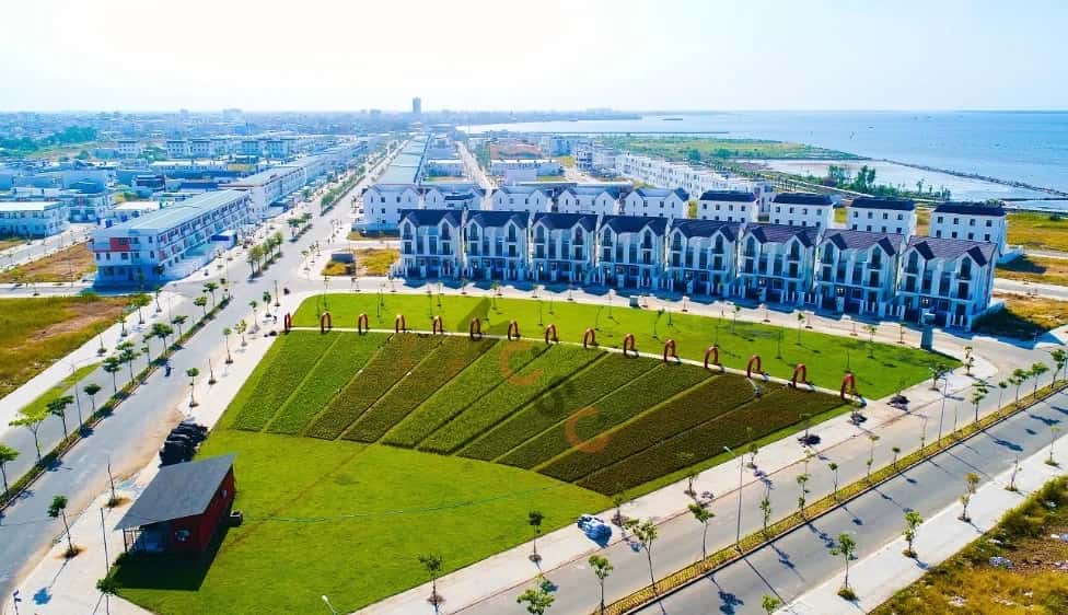Bán nhà mặt tiền Lý Thường Kiệt nối dài, Khu đô thị mới lấn biển Tây Bắc Thành phố Rạch Giá, Kiên Giang – 5 phòng ngủ, giá 5.9 tỷ — Hình 3 Bán nhà mặt tiền Lý Thường Kiệt nối dài, Khu đô thị mới lấn biển Tây Bắc Thành phố Rạch Giá, Kiên Giang – 5 phòng ngủ, giá 5.9 tỷ — Hình 3