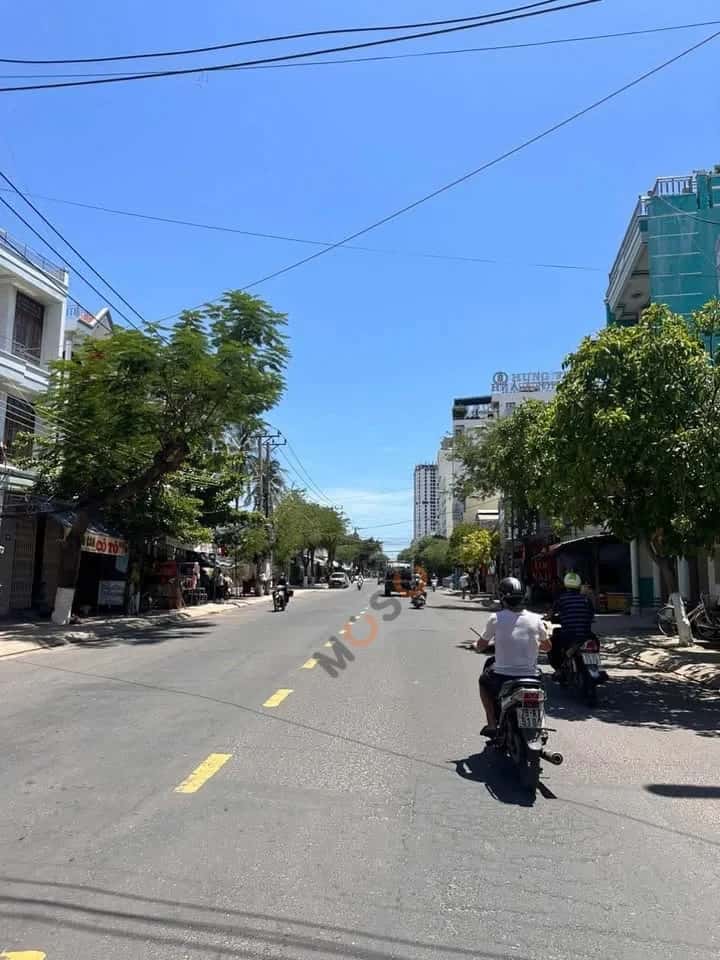Bán nhà mặt tiền đường Phước Long Thành phố Nha Trang, Khánh Hòa – 2 phòng ngủ, giá 8 tỷ — Hình 3