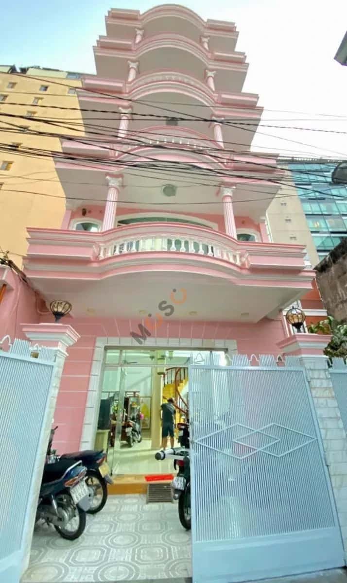 Cho thuê nhà mặt tiền Cách Mạng Tháng 8 Quận 1, TP.HCM – 7 phòng ngủ, giá 60 triệu