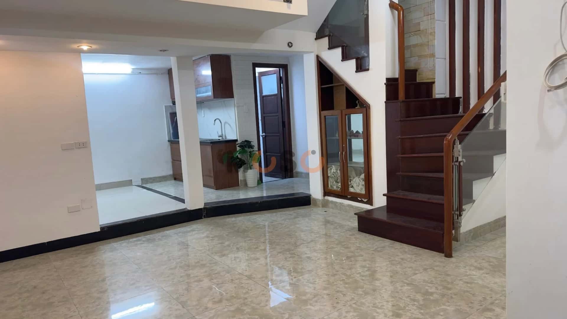 Cho thuê nhà hẻm K572 Ông Ích Khiêm Quận Hải Châu, TP. Đà Nẵng – 2 phòng ngủ, giá 9.5 triệu — Hình 2