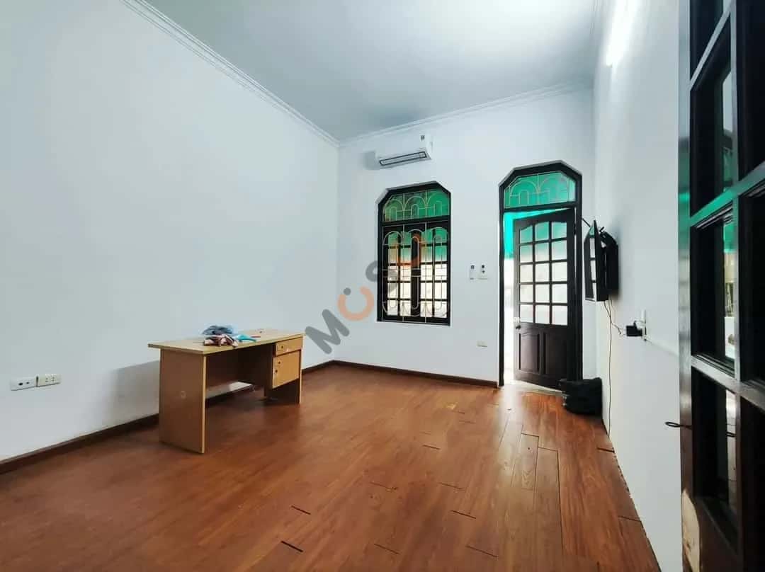 Cho thuê nhà hẻm Vĩnh Phúc Hà Nội, Hà Nội – 4 phòng ngủ, giá 12 triệu — Hình 3