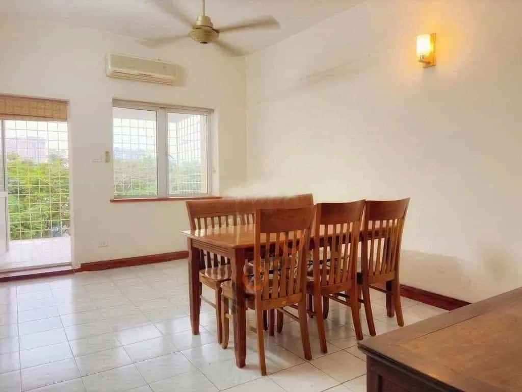 Cho thuê căn hộ chung cư Thái Hà Đống Đa, Hà Nội – 4 phòng ngủ, giá 11 triệu — Hình 2
