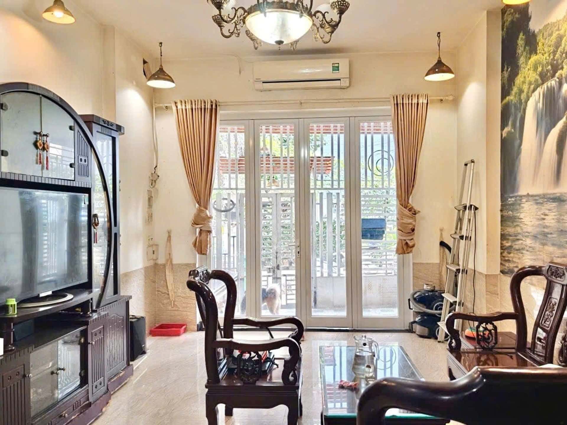 Bán nhà mặt tiền Trương Văn Thành  Quận 9, TP.HCM – 3 phòng ngủ, giá 6.6 tỷ