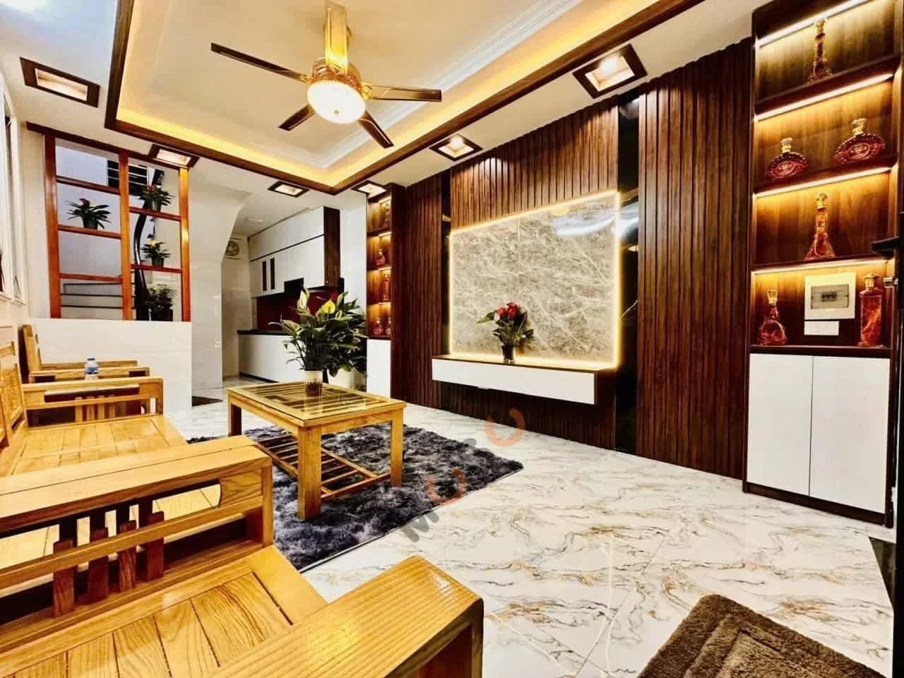 Cho thuê nhà hẻm ngõ 200 Vĩnh Hưng Quận Hoàng Mai, TP. Hà Nội – 3 phòng ngủ, giá 12 triệu