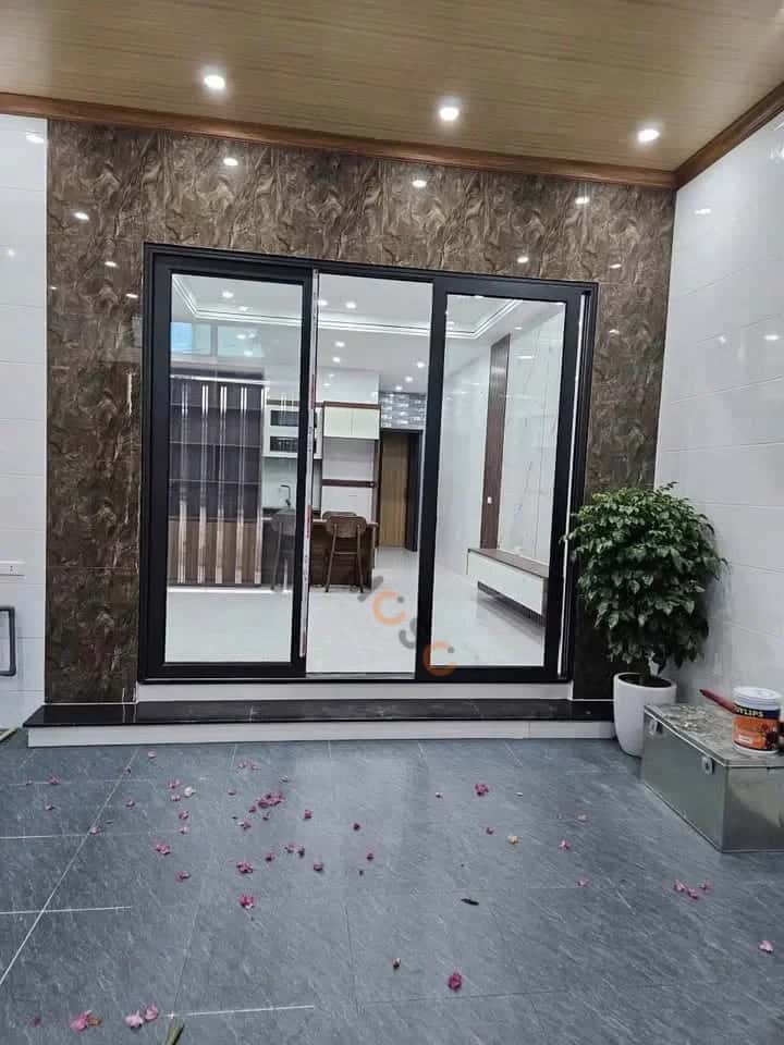 Bán nhà hẻm Khối 10 Nguyễn Thái Học Thành phố Vinh, Nghệ An – 3 phòng ngủ, giá 4.1 tỷ — Hình 2