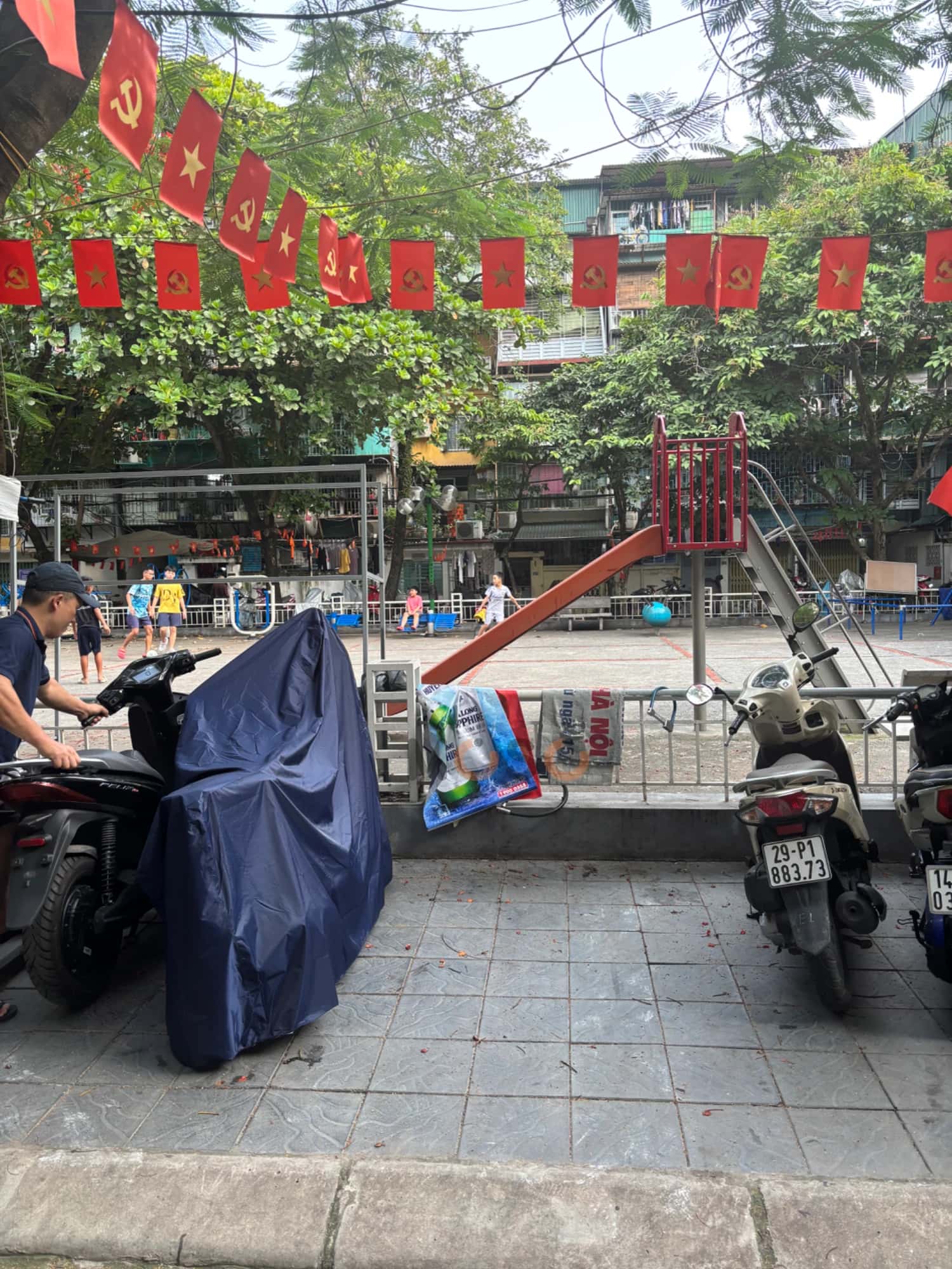 Bán nhà mặt tiền Nghĩa Tân Quận Cầu Giấy, TP. Hà Nội – 2 phòng ngủ, giá 6.5 tỷ — Hình 2