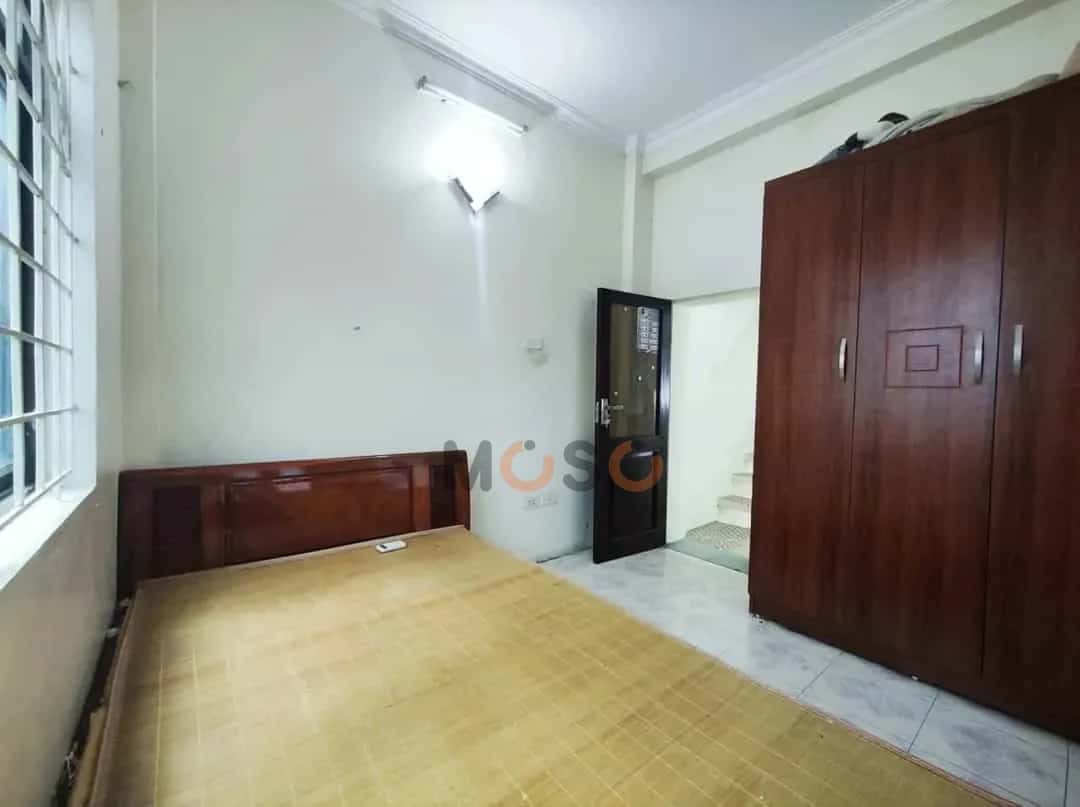 Cho thuê nhà hẻm Hào Nam Đống Đa, Hà Nội – 4 phòng ngủ, giá 13 triệu — Hình 2