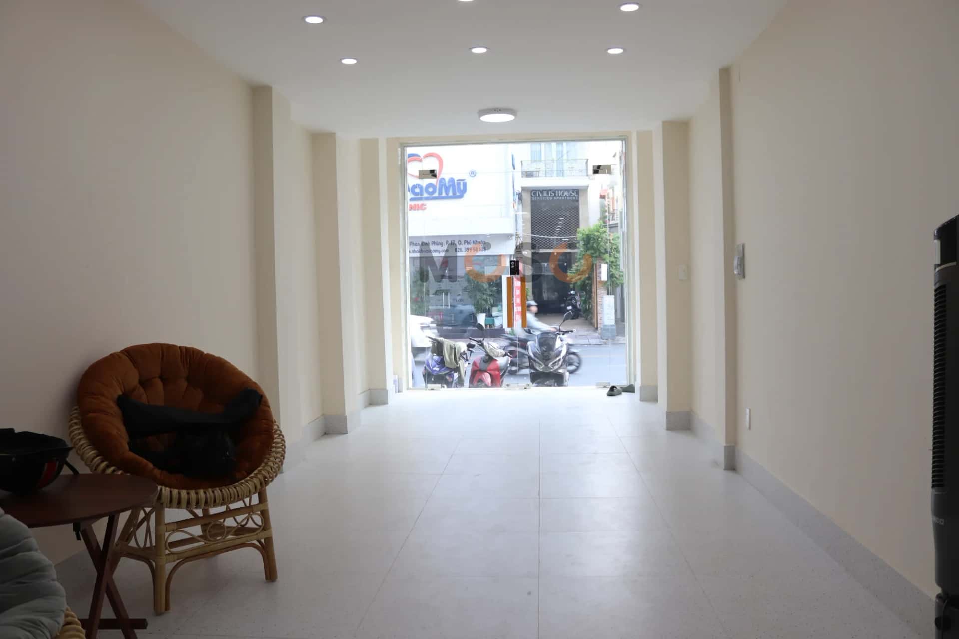 Bán nhà mặt tiền Phan Đình Phùng Quận Phú Nhuận, TP.HCM – 5 phòng ngủ, giá 17.5 tỷ — Hình 3 Bán nhà mặt tiền Phan Đình Phùng Quận Phú Nhuận, TP.HCM – 5 phòng ngủ, giá 17.5 tỷ — Hình 3