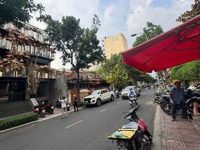 Cho thuê nhà mặt tiền Nguyễn Thị Diệu Quận 3, TP.HCM – giá 330 triệu — Hình 2