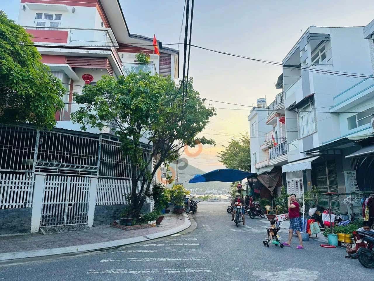Bán nhà mặt tiền Đường số 5A Thành phố Nha Trang, Khánh Hòa – 3 phòng ngủ, giá 5.8 tỷ — Hình 3