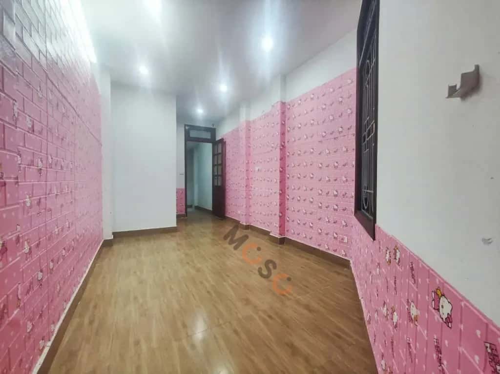 Cho thuê nhà mặt tiền Ba Đình, Hà Nội – 4 phòng ngủ, giá 13 triệu — Hình 3