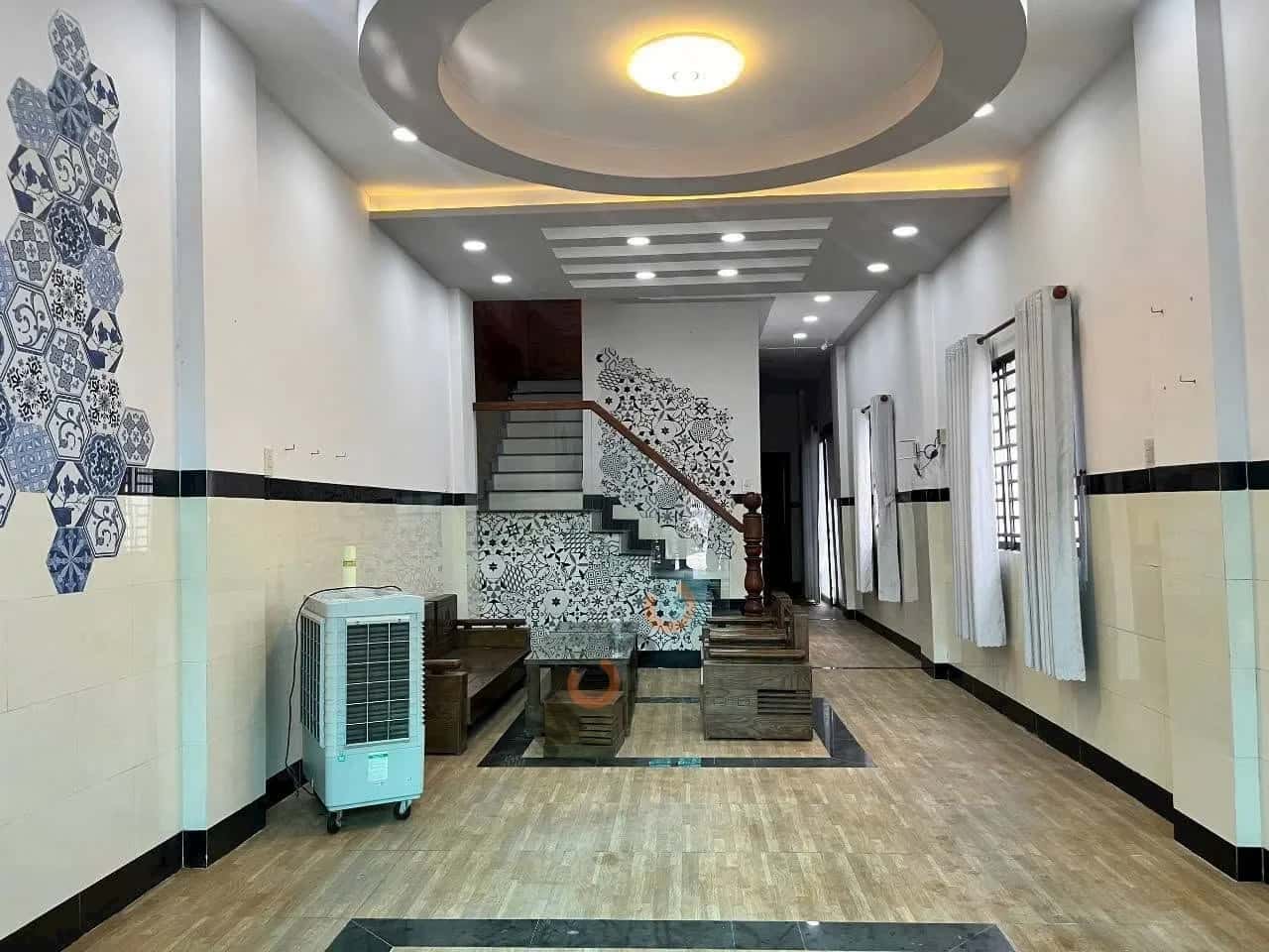 Bán nhà mặt tiền Trần Hưng Đạo Quận Cái Răng, TP. Cần Thơ – 4 phòng ngủ, giá 5.3 tỷ — Hình 3