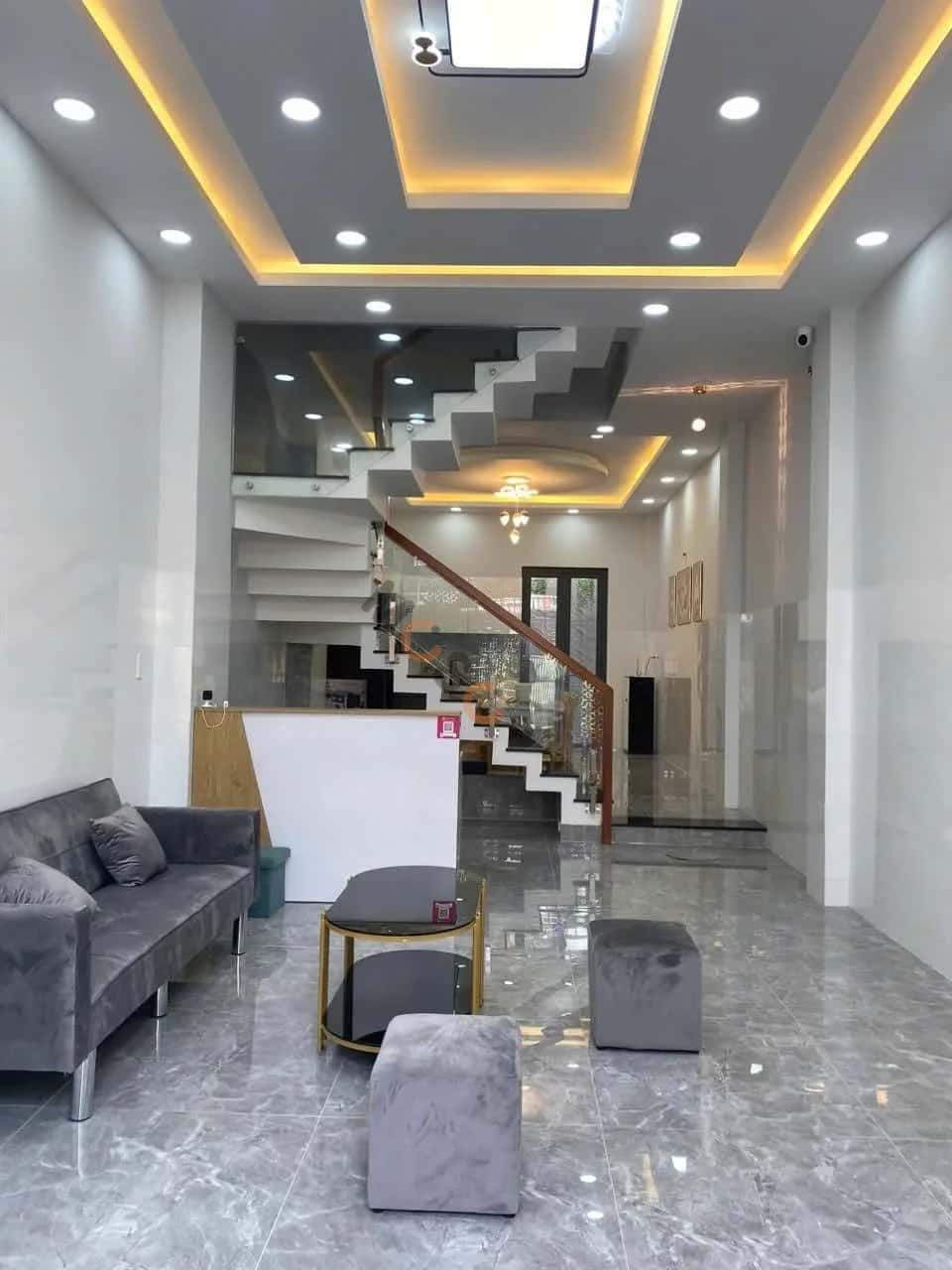 Bán nhà hẻm Nguyễn Súy  Quận Tân Phú, TP.HCM – 5 phòng ngủ, giá 8.7 tỷ — Hình 2