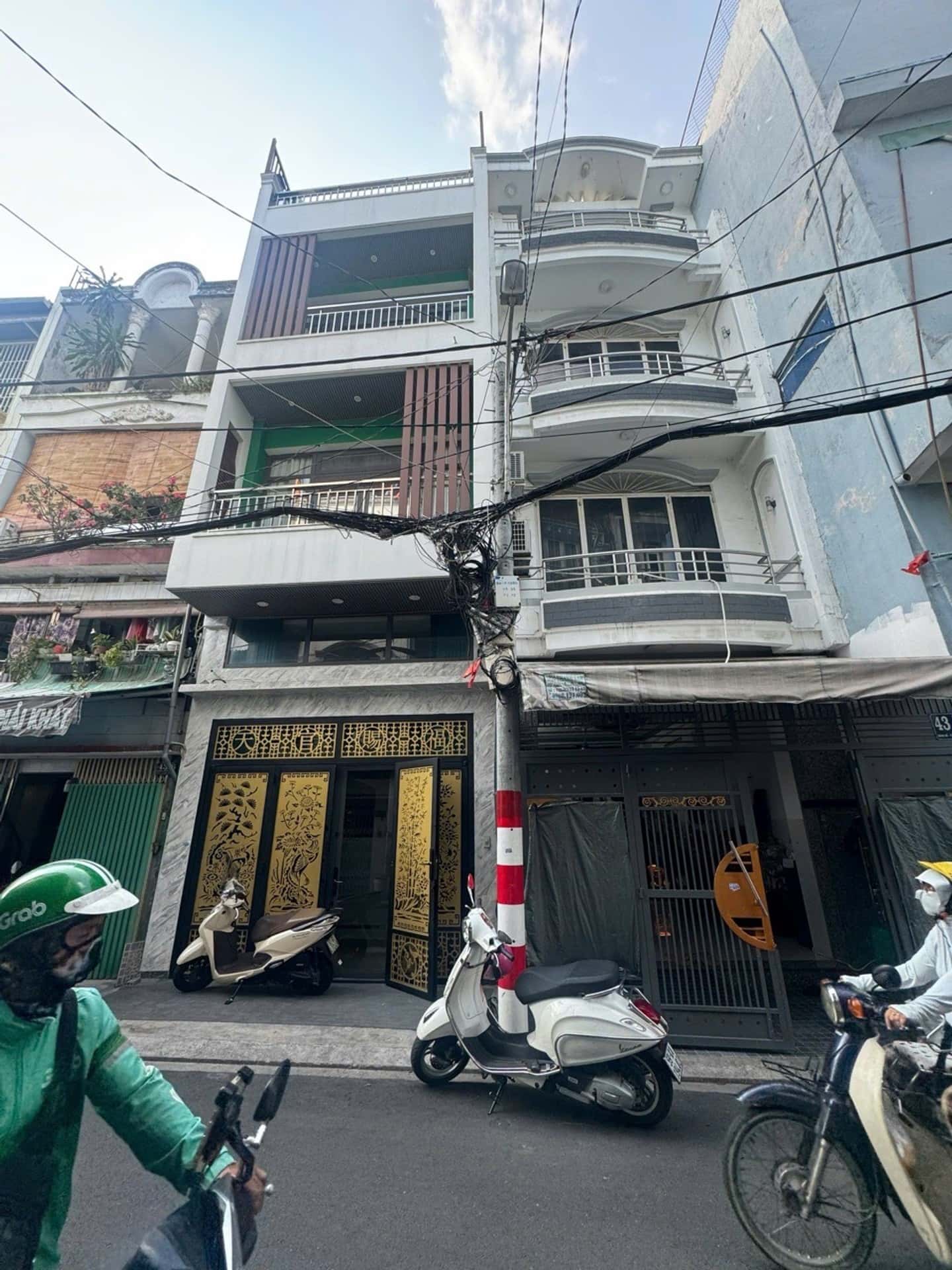Bán nhà hẻm Đông Hồ  Quận Tân Bình, TP.HCM – 5 phòng ngủ, giá 14 tỷ