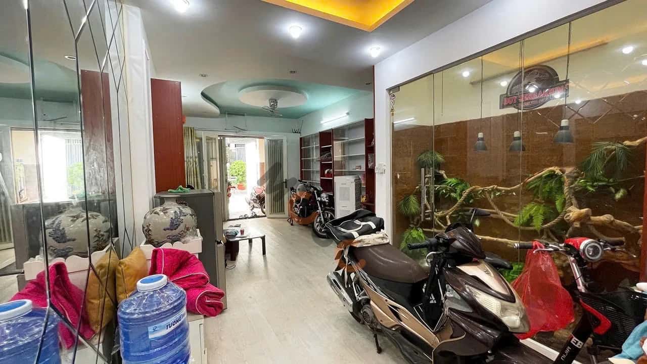 Bán nhà hẻm đường số 4 Quận Bình Tân, TP.HCM – 2 phòng ngủ, giá 7.8 tỷ — Hình 2