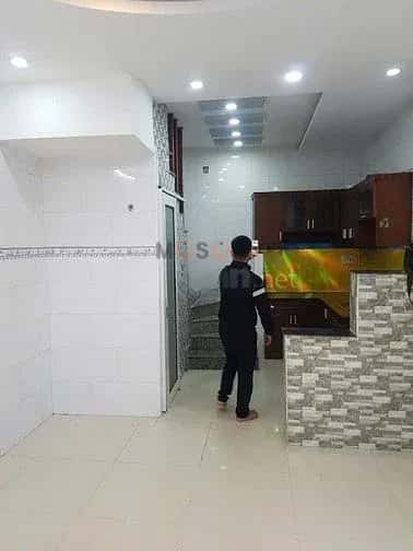 Cho thuê nhà hẻm Đường Huỳnh Văn Bánh Quận Phú Nhuận, TP.HCM – 2 phòng ngủ, giá 10 triệu — Hình 3