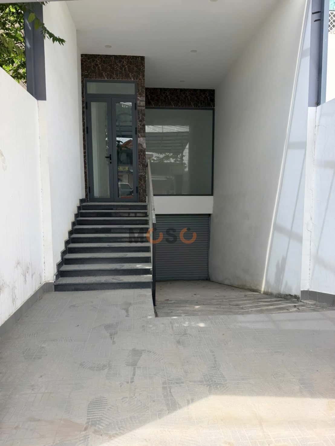 Bán nhà mặt tiền Lo lu Thành phố Thủ Đức, TP.HCM – 10 phòng ngủ, giá 15.9 tỷ — Hình 3