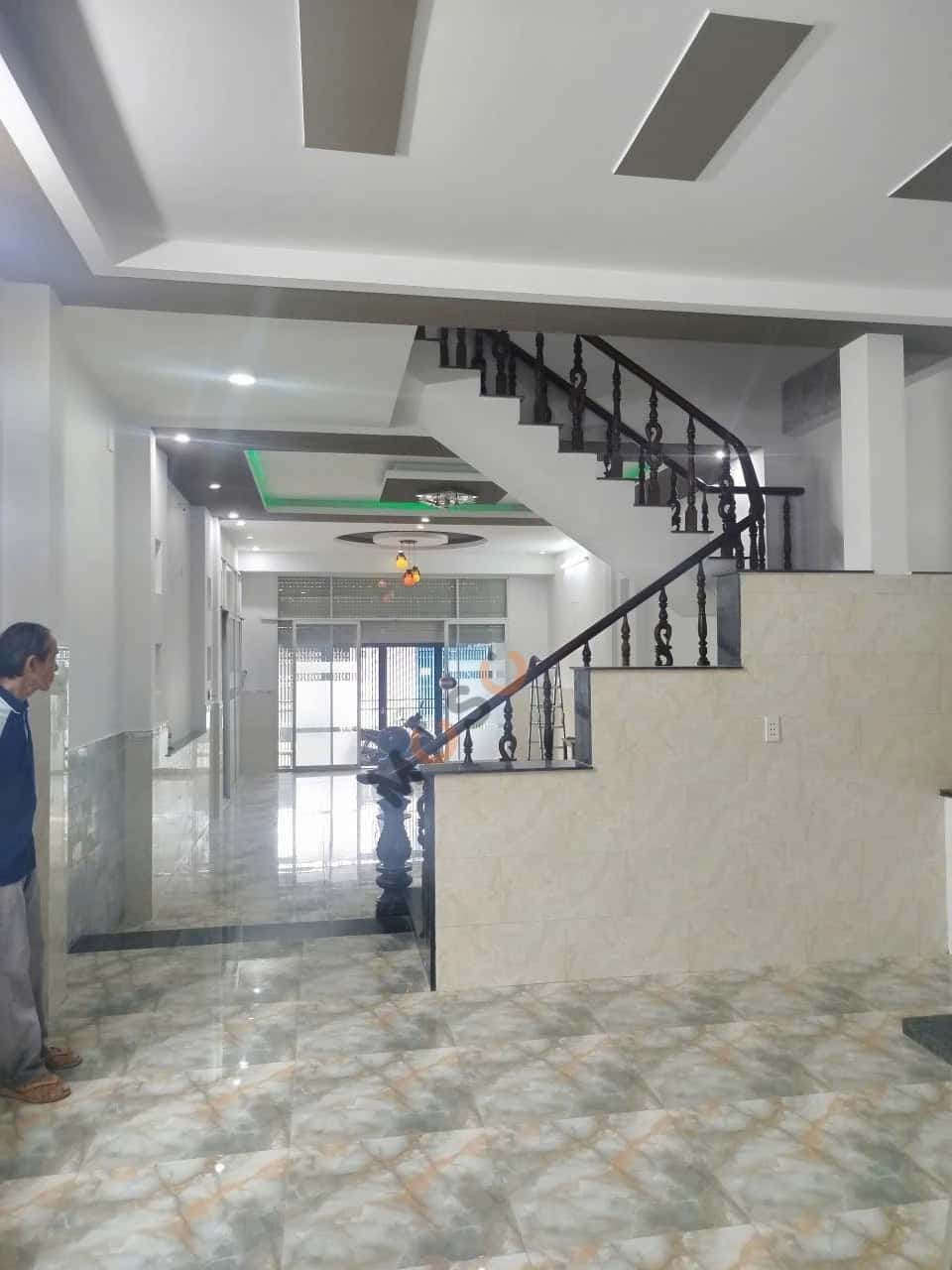 Bán nhà hẻm Mỹ huề 6 Huyện Hóc Môn, TP.HCM – 3 phòng ngủ, giá 9.2 tỷ — Hình 2