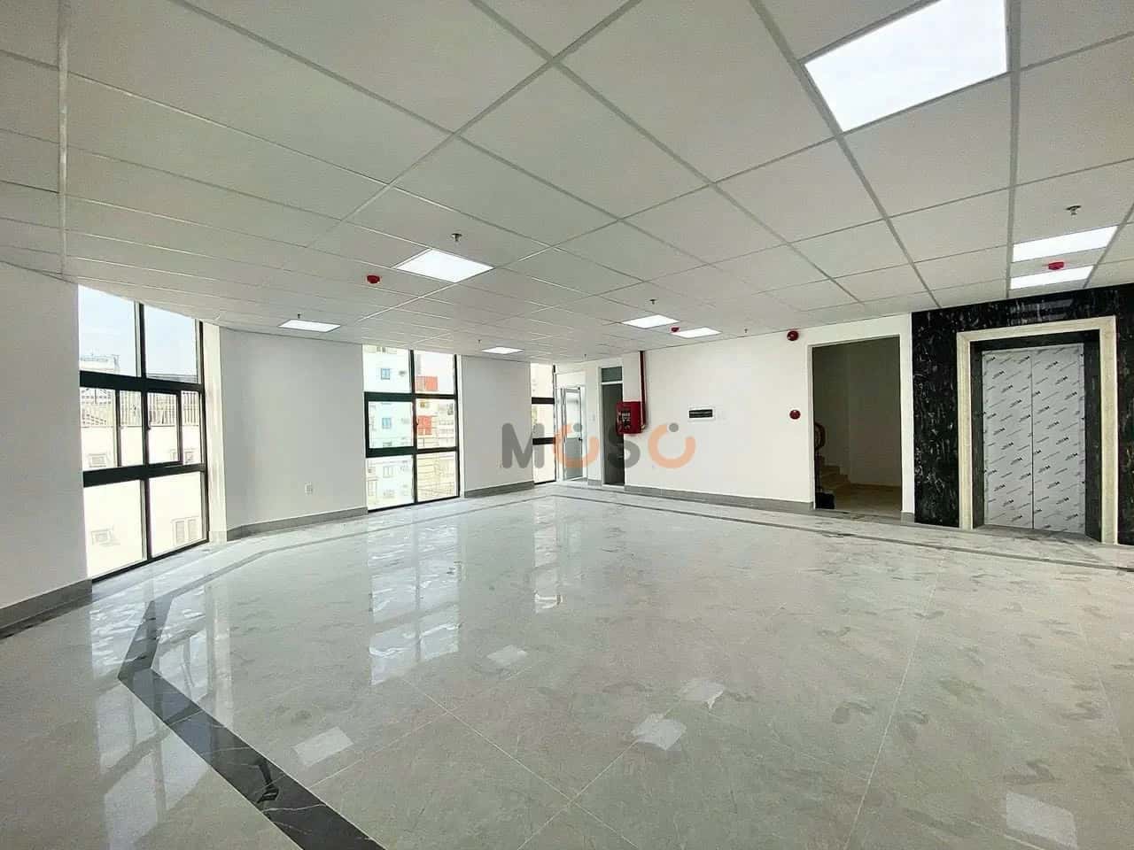 Cho thuê nhà mặt tiền Tạ Hiện Thành phố Thủ Đức, TP.HCM – 1 phòng ngủ, giá 70 triệu — Hình 2