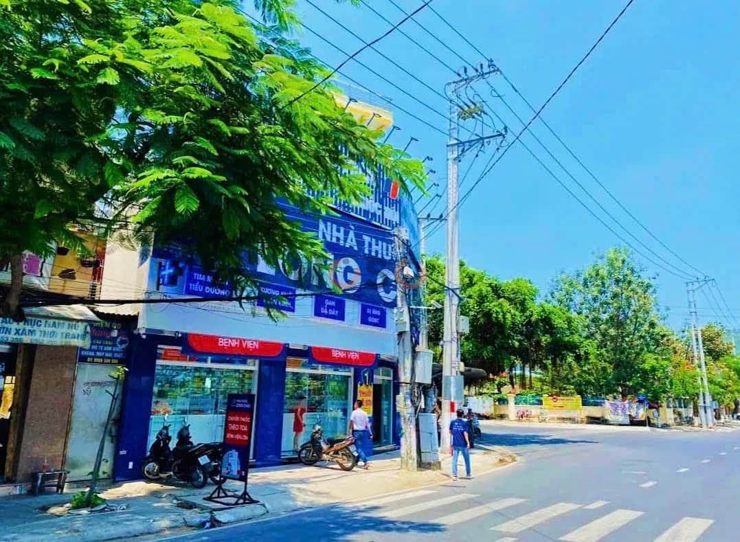 Bán nhà mặt tiền Đường Phạm Văn Đồng Thành phố Nha Trang, Khánh Hòa – 2 phòng ngủ, giá 9.3 tỷ — Hình 3 Bán nhà mặt tiền Đường Phạm Văn Đồng Thành phố Nha Trang, Khánh Hòa – 2 phòng ngủ, giá 9.3 tỷ — Hình 3