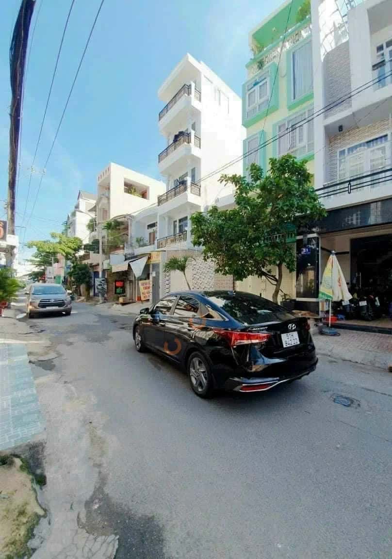 Bán nhà hẻm Ung Văn Khiêm Quận Bình Thạnh, TP.HCM – 5 phòng ngủ, giá 37.7 tỷ — Hình 3 Bán nhà hẻm Ung Văn Khiêm Quận Bình Thạnh, TP.HCM – 5 phòng ngủ, giá 37.7 tỷ — Hình 3