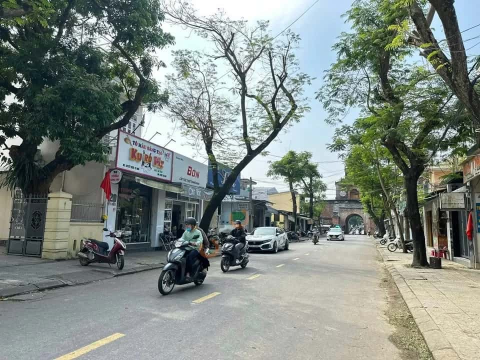 Bán nhà mặt tiền Yết Kiêu Quận Phú Xuân, TP. Huế – 1 phòng ngủ, giá 8.4 tỷ — Hình 3