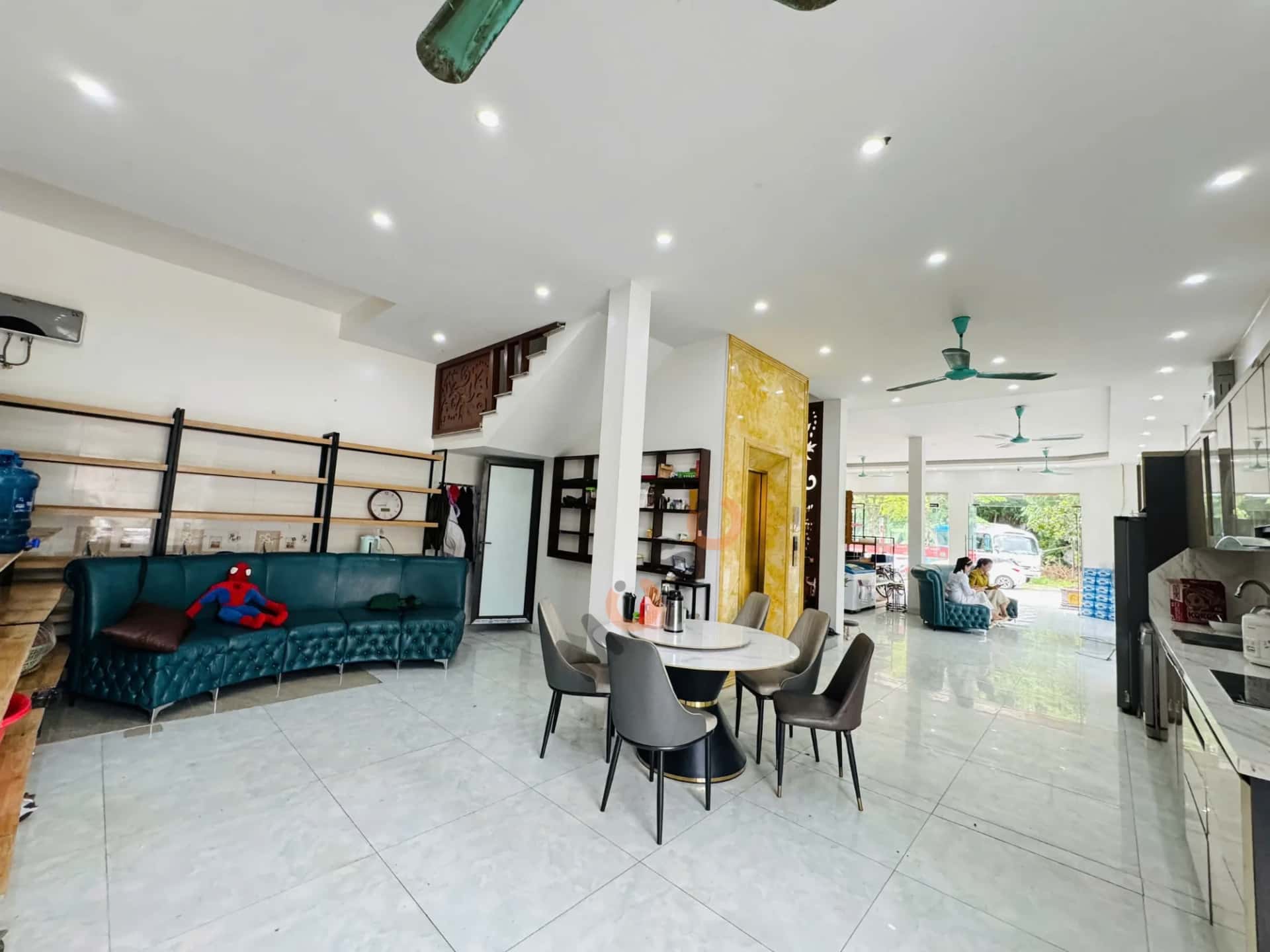 Bán nhà mặt tiền Nguyễn Tất Thành Thành phố Vĩnh Yên, Vĩnh Phúc – 5 phòng ngủ, giá 10.6 tỷ — Hình 3