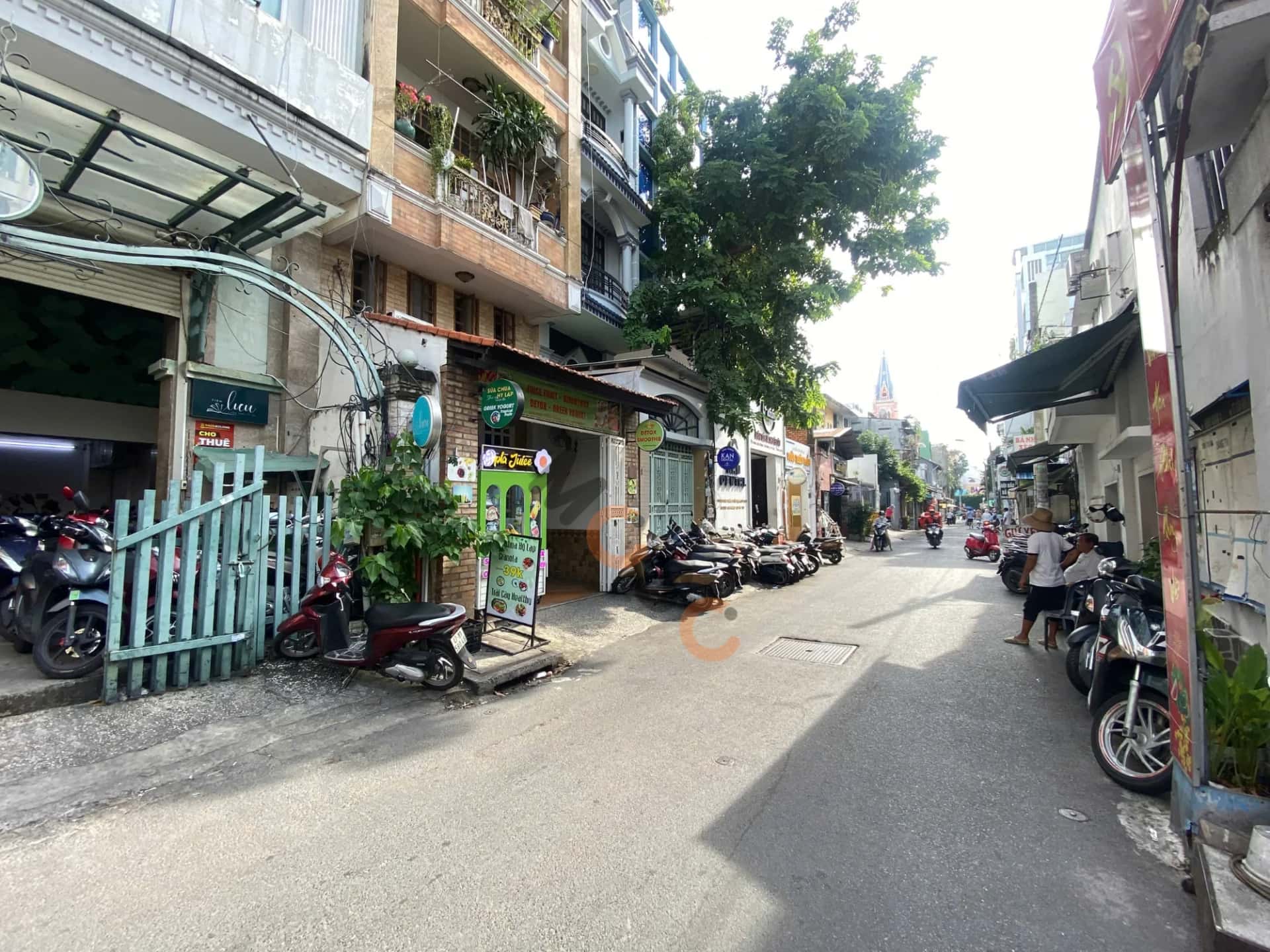 Cho thuê nhà mặt tiền 39 Quận 1, TP.HCM – 1 phòng ngủ, giá 80 triệu — Hình 2