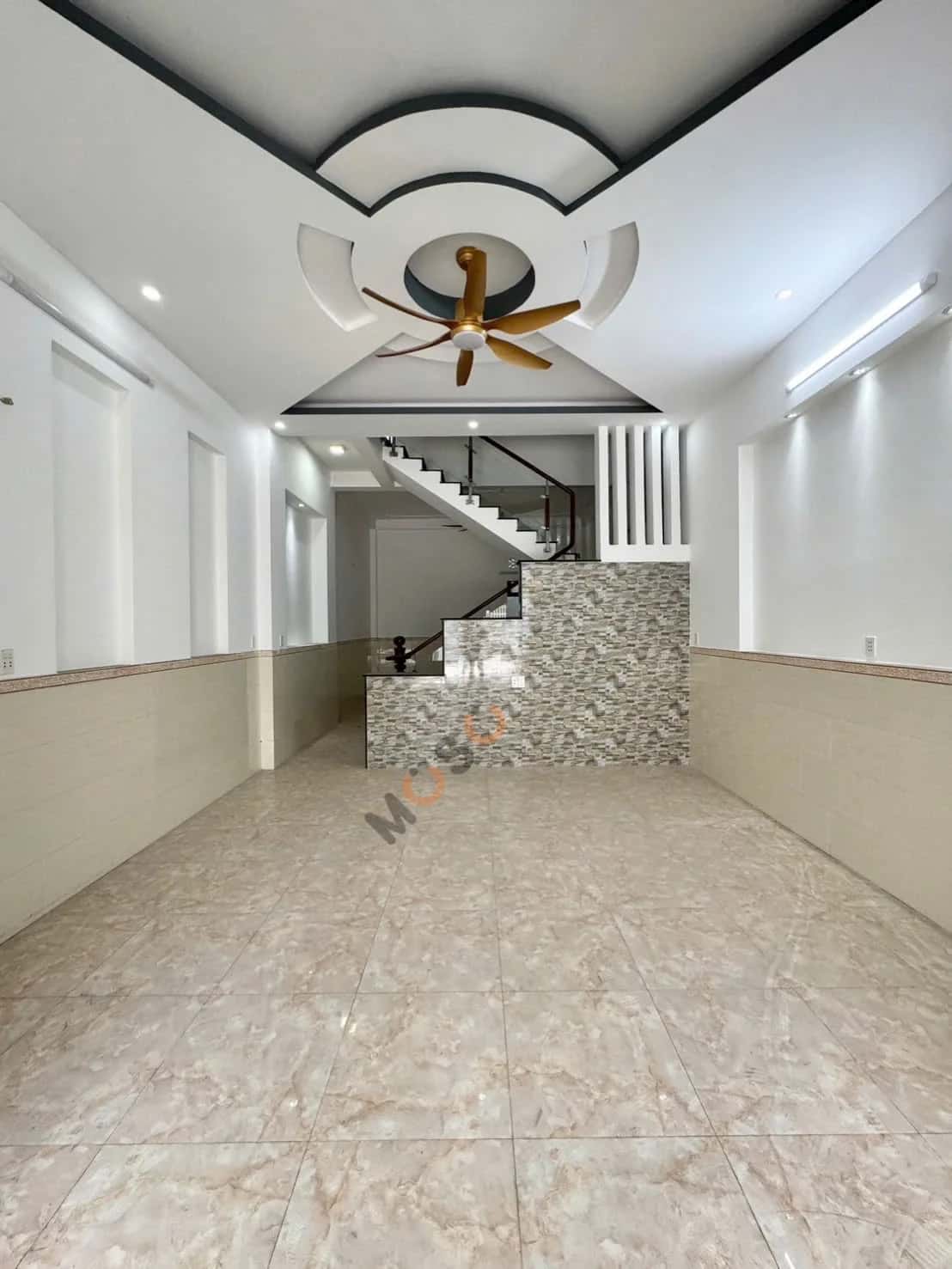 Bán nhà mặt tiền Đoàn Thị Kia Thành phố Dĩ An, Bình Dương – 2 phòng ngủ, giá 5.4 tỷ — Hình 2