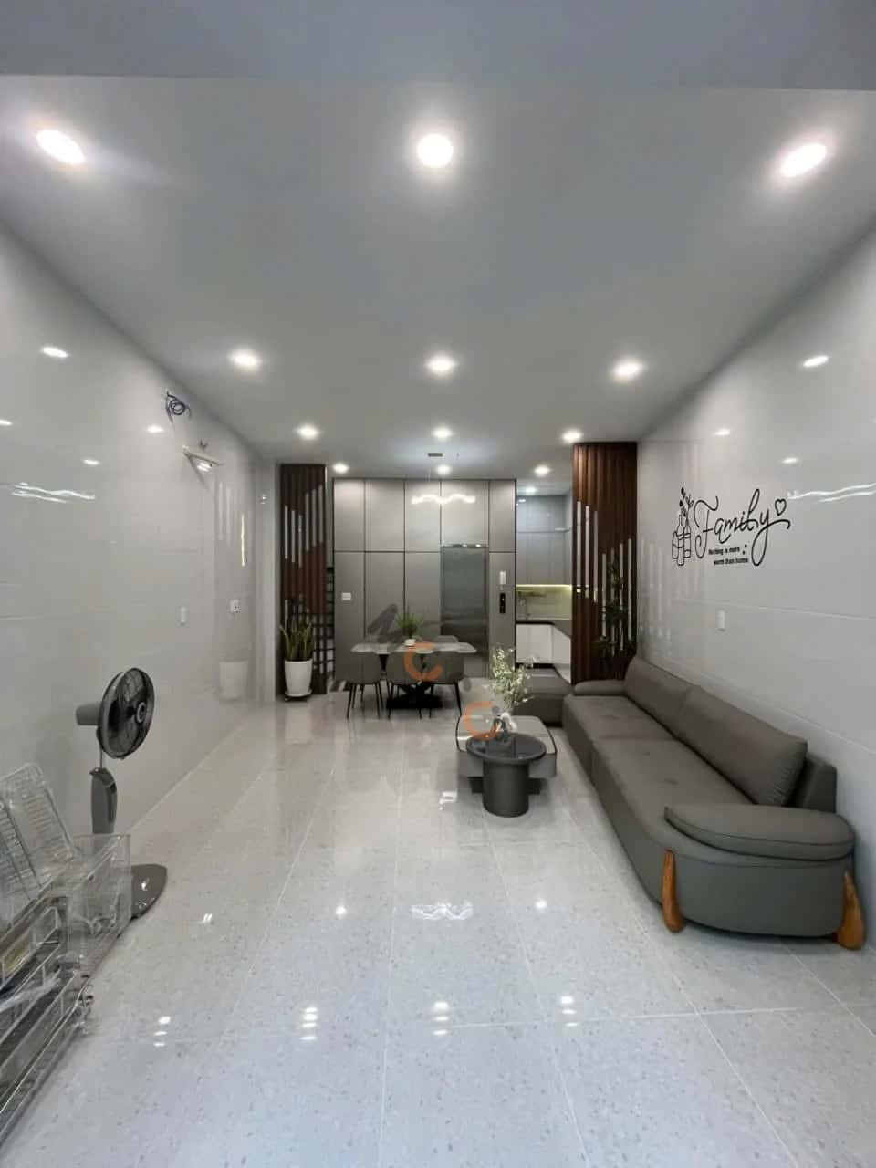 Bán nhà hẻm Âu Cơ Quận Tân Bình, TP.HCM – 4 phòng ngủ, giá 8.6 tỷ — Hình 2 Bán nhà hẻm Âu Cơ Quận Tân Bình, TP.HCM – 4 phòng ngủ, giá 8.6 tỷ — Hình 2