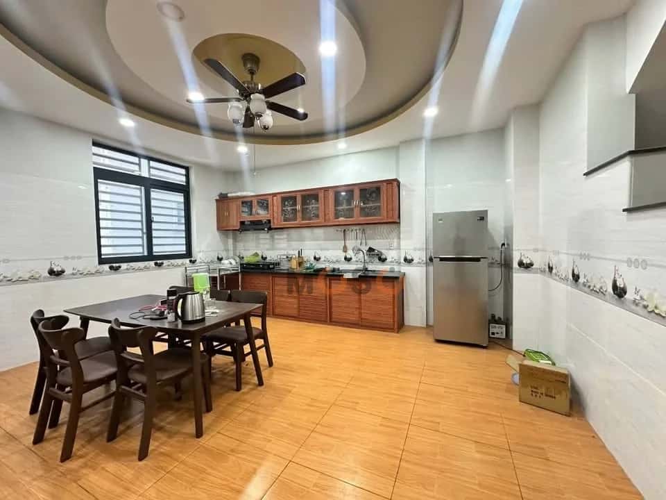 Bán nhà mặt tiền đường D2 Thành phố Thủ Dầu Một, Bình Dương – 3 phòng ngủ, giá 6.7 tỷ — Hình 3