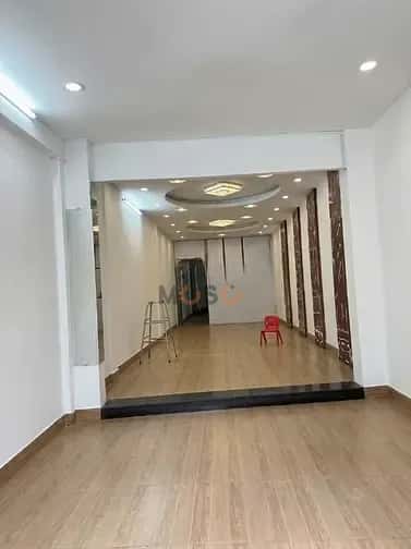Cho thuê nhà mặt tiền Lạc Long Quân Quận 11, TP.HCM – giá 12 triệu — Hình 2