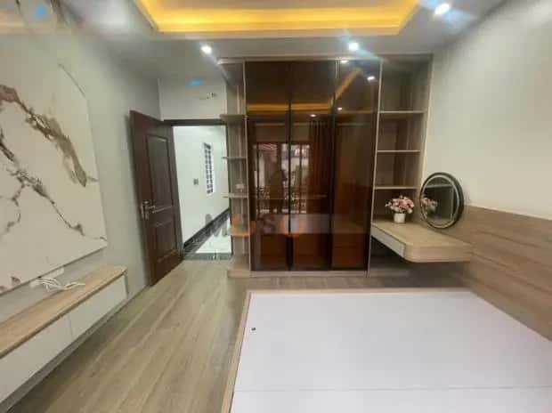 Cho thuê nhà hẻm Đường Giải Phóng Hoàng Mai, Hà Nội – 6 phòng ngủ, giá 12 triệu — Hình 3