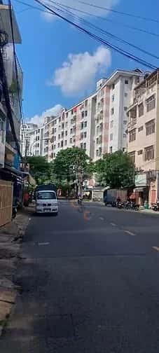 Cho thuê nhà mặt tiền Tuệ Tĩnh Quận 11, Ho Chi Minh – 5 phòng ngủ, giá 20 triệu — Hình 3