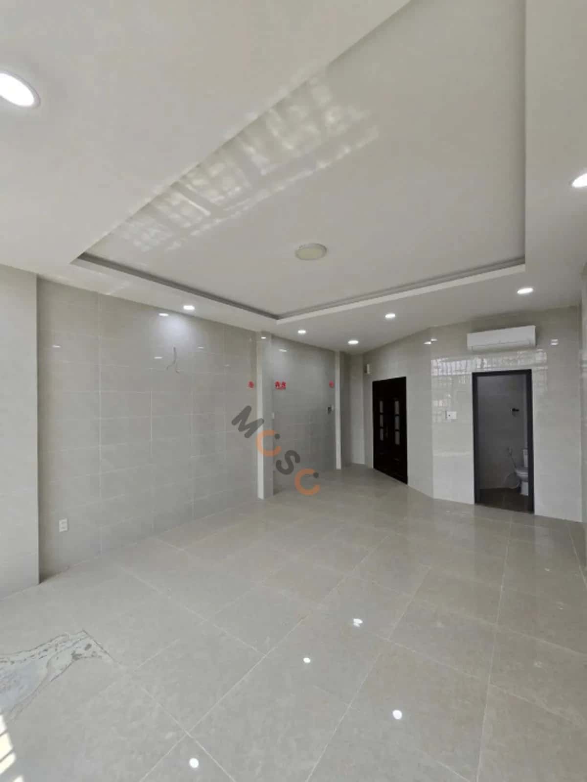 Cho thuê nhà mặt tiền Lạc Long Quân Tân Bình, TP.HCM – giá 65 triệu — Hình 3