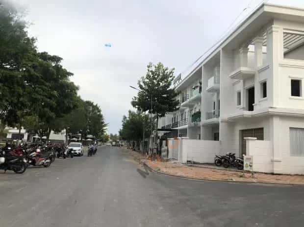 Cho thuê nhà hẻm Nguyễn Thị Định Bến Tre, Vĩnh Long – giá 13 triệu