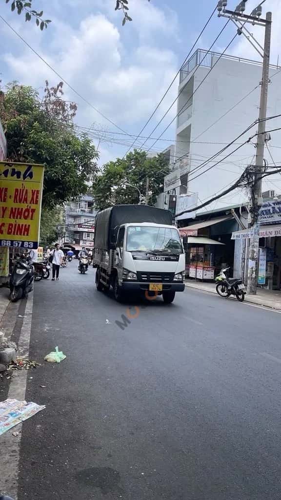 Bán nhà mặt tiền Nguyễn Hữu Tiến Quận Tân Phú, TP.HCM – 5 phòng ngủ, giá 18 tỷ — Hình 2