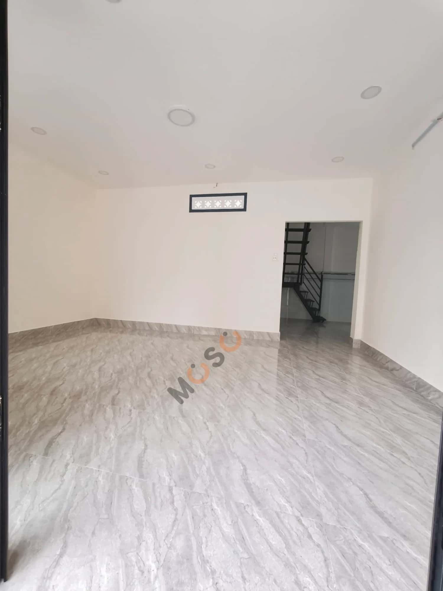 Bán nhà mặt tiền Tân xuân 1 Huyện Hóc Môn, TP.HCM – 4 phòng ngủ, giá 4.2 tỷ — Hình 3