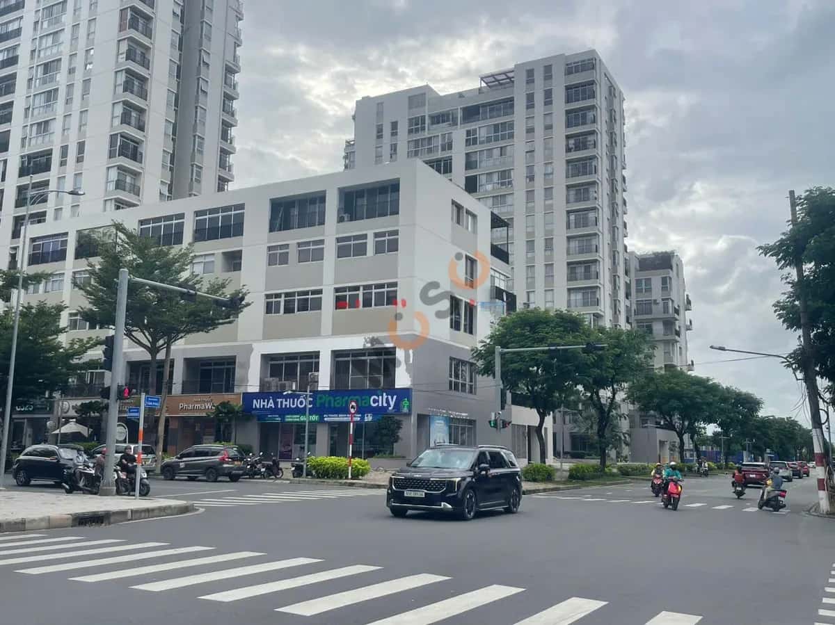Cho thuê nhà mặt tiền Raymondienne Quận 7, Ho Chi Minh – 7 phòng ngủ, giá 220 triệu — Hình 2