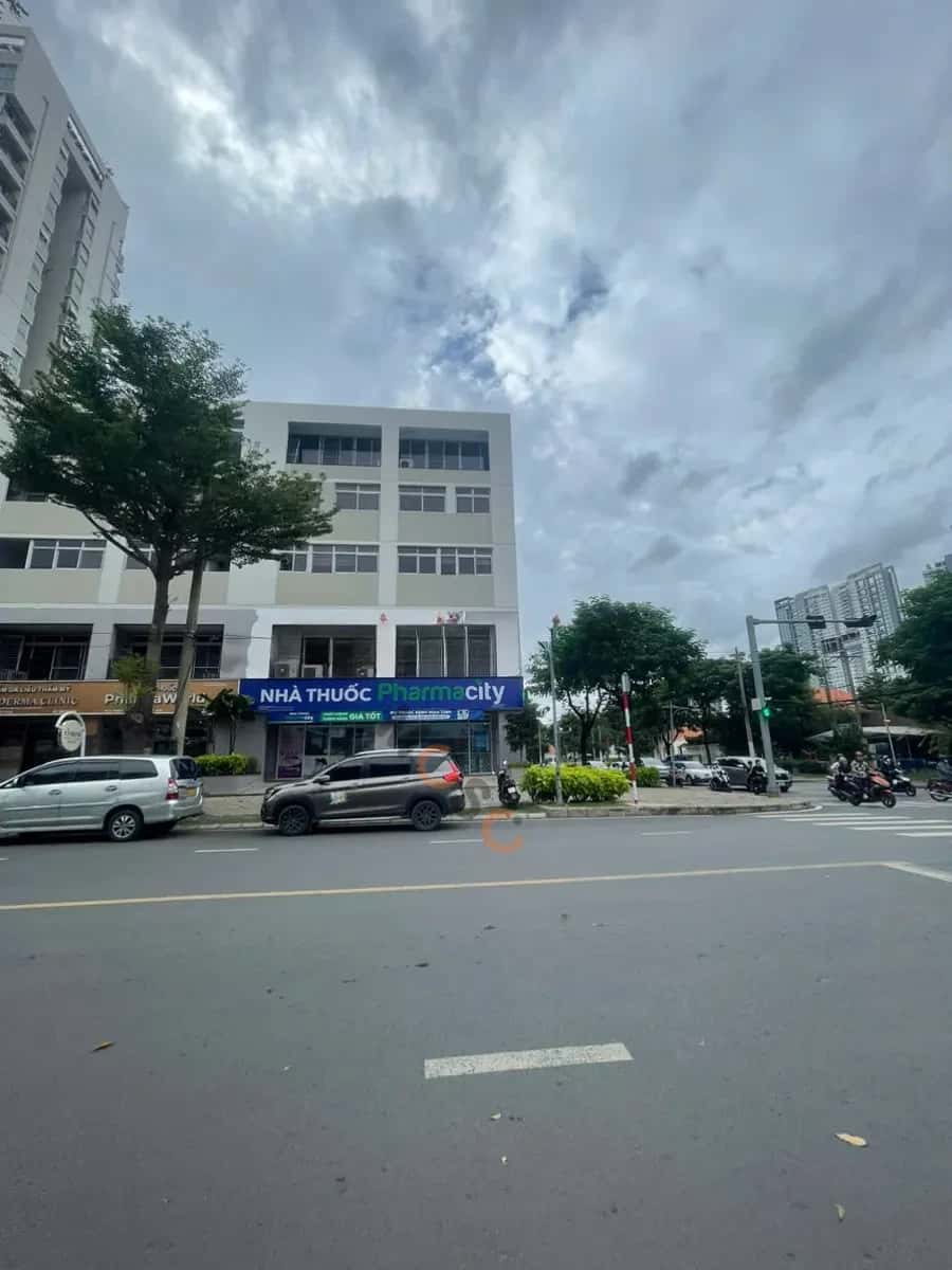 Cho thuê nhà mặt tiền Raymondienne Quận 7, Ho Chi Minh – 7 phòng ngủ, giá 220 triệu — Hình 3