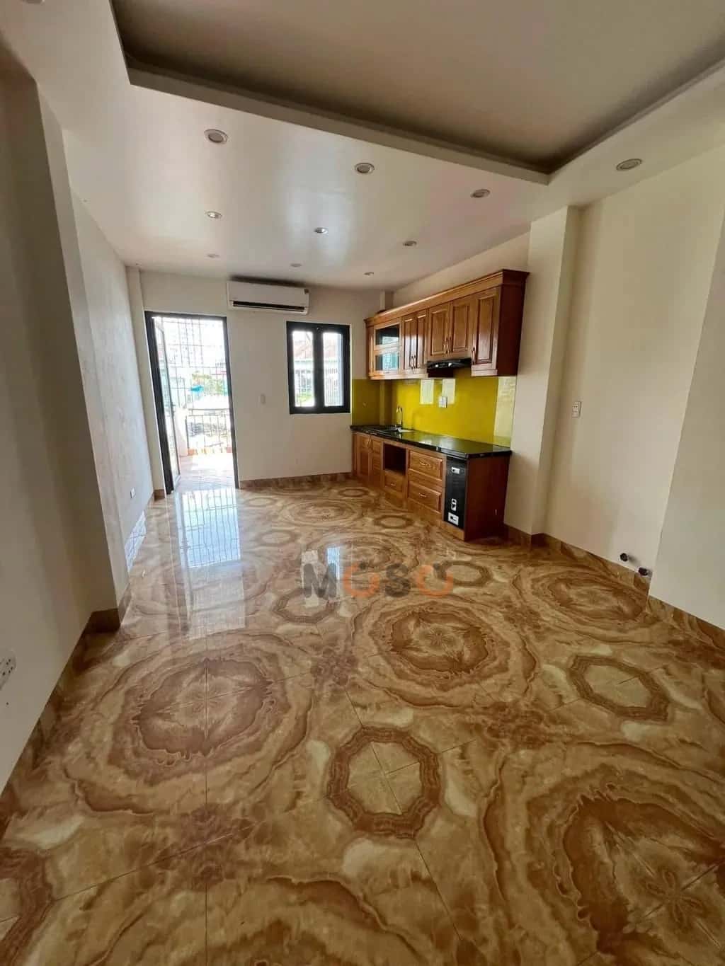 Cho thuê nhà mặt tiền Phố Chùa Quỳnh Bạch Mai, Hà Nội – 3 phòng ngủ, giá 20 triệu — Hình 3