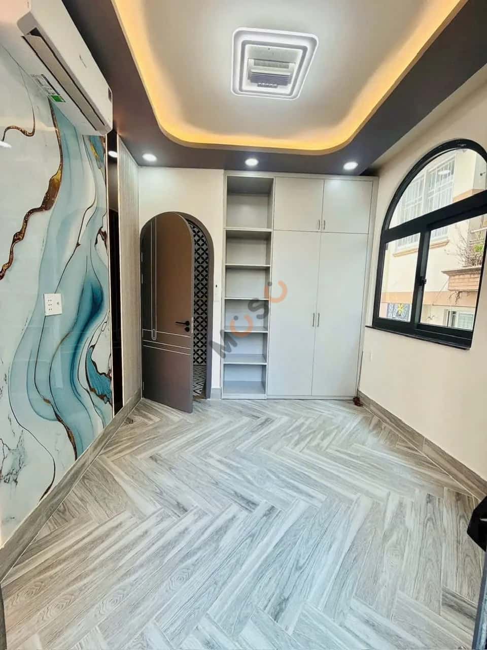 Bán nhà mặt tiền đường số 11 Quận 4, TP.HCM – 3 phòng ngủ, giá 9.3 tỷ — Hình 2