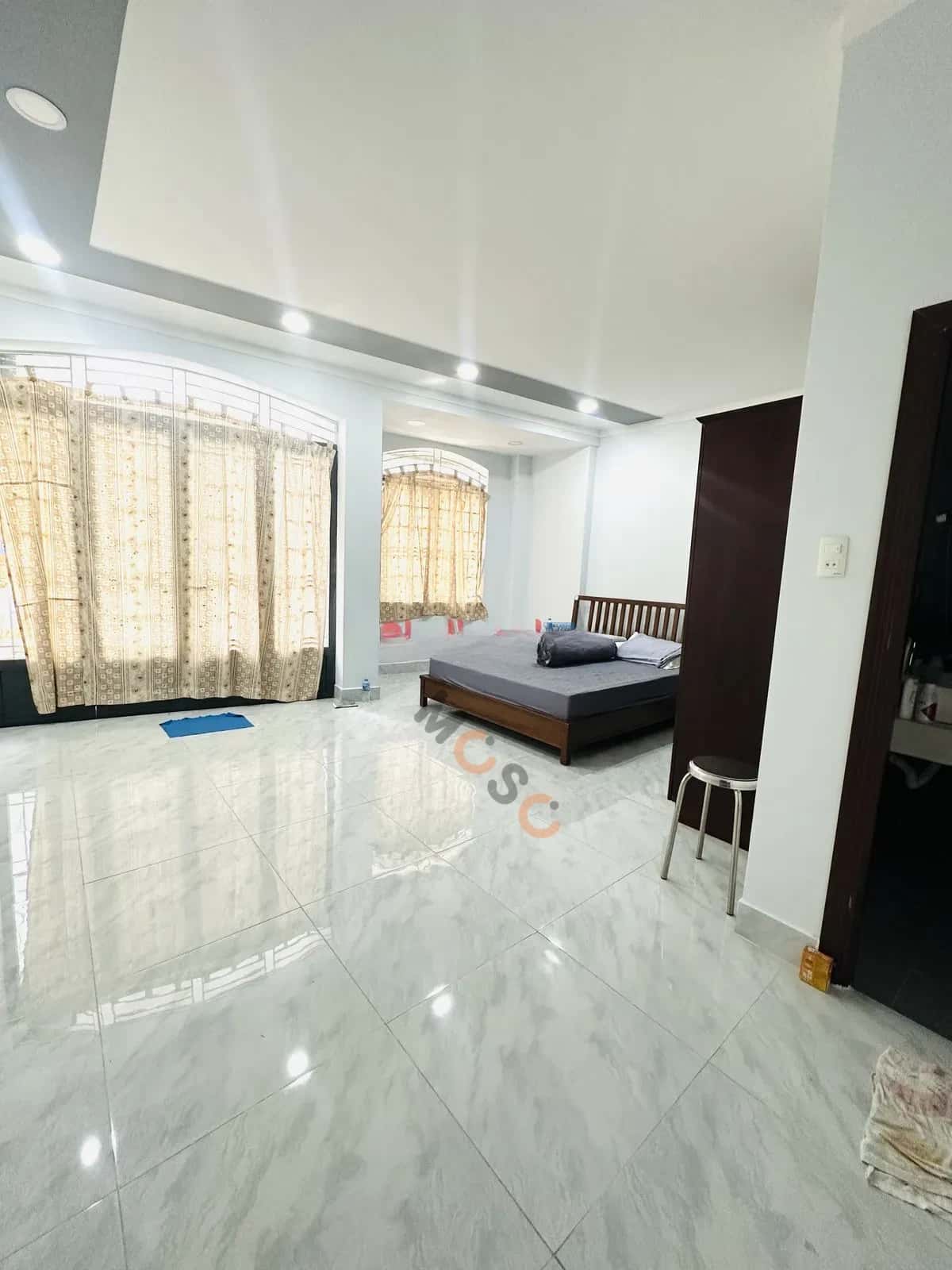 Cho thuê nhà mặt tiền Đường 4 Quận 3, TP.HCM – 6 phòng ngủ, giá 40 triệu — Hình 3