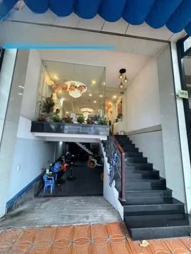 Cho thuê nhà mặt tiền Đường Nguyễn Văn Cừ Ninh Kiều, Cần Thơ – 3 phòng ngủ, giá 30 triệu — Hình 2