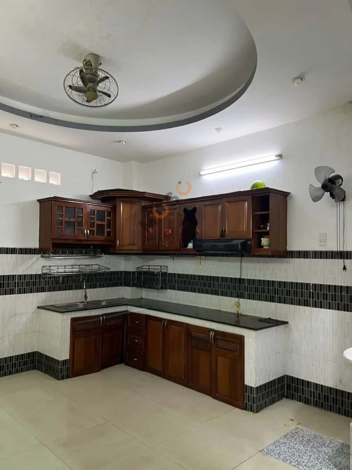 Cho thuê BĐS khác Đường Hùng Vương Quận 10, TP.HCM – 4 phòng ngủ, giá 25 triệu — Hình 2