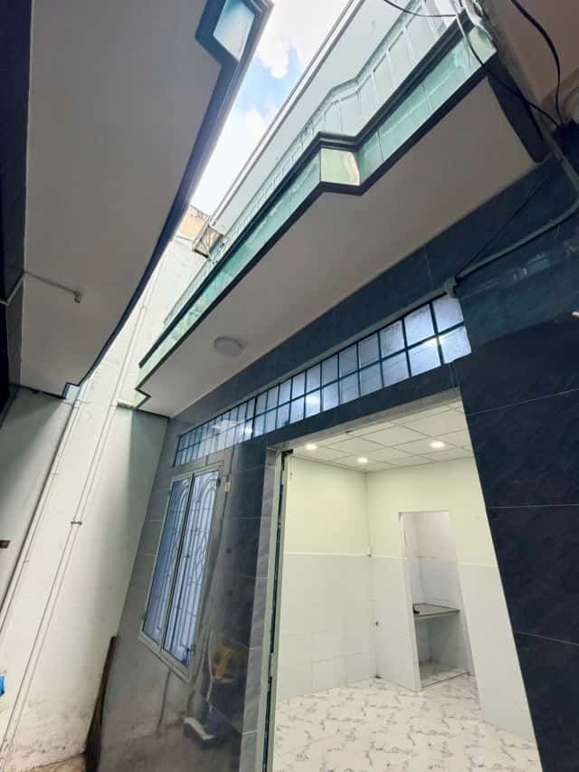 Bán nhà hẻm Âu Dương Lân Quận 8, TP.HCM – 1 phòng ngủ, giá 2.7 tỷ Bán nhà hẻm Âu Dương Lân Quận 8, TP.HCM – 1 phòng ngủ, giá 2.7 tỷ