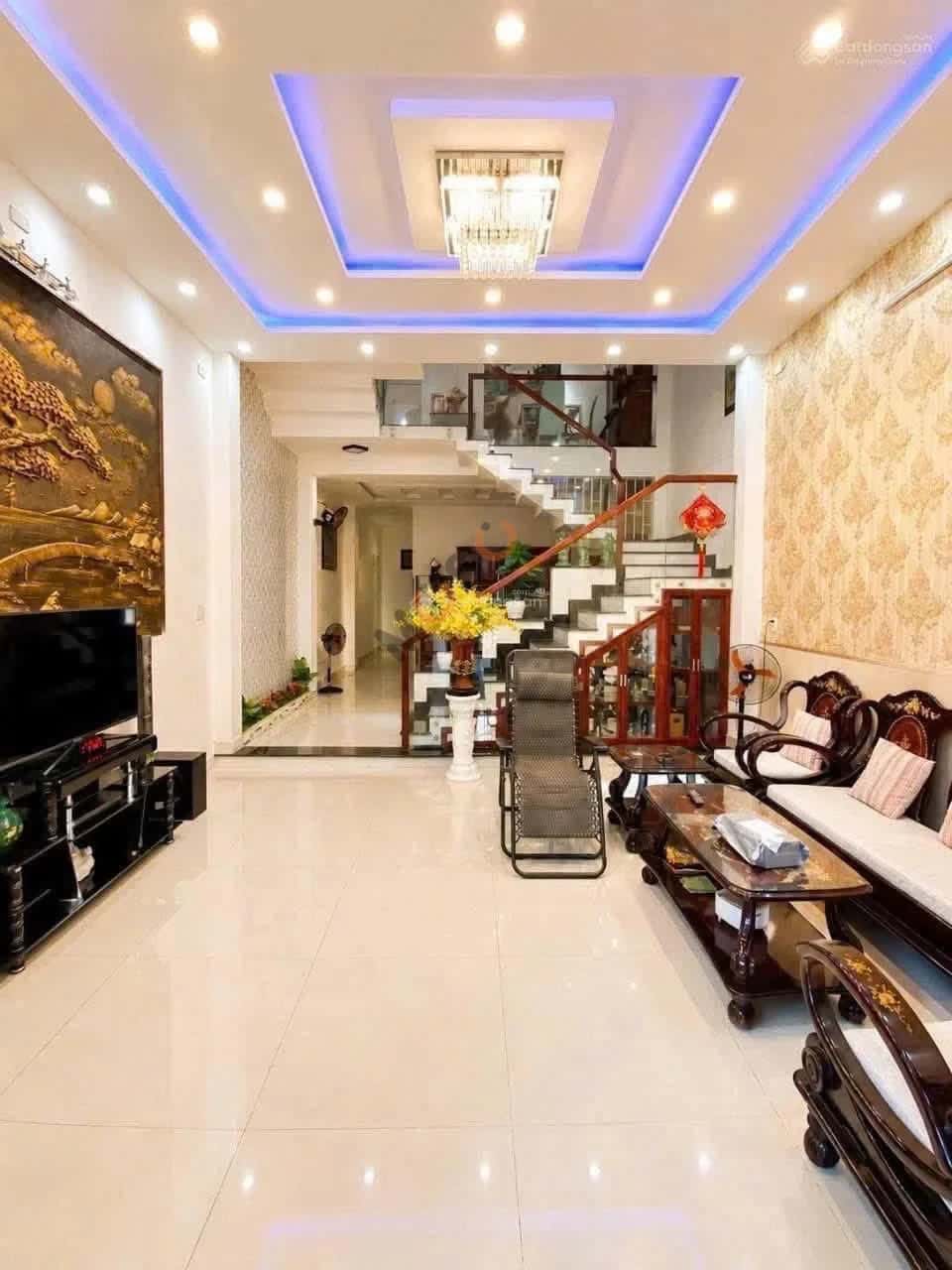 Bán nhà mặt tiền Nguyễn Khang Quận Thanh Khê, TP. Đà Nẵng – 4 phòng ngủ, giá 7.7 tỷ — Hình 2