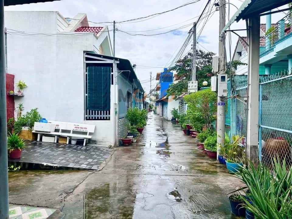 Bán nhà hẻm Huỳnh Việt Thanh Thành phố Tân An, Long An – 2 phòng ngủ, giá 850 triệu — Hình 3
