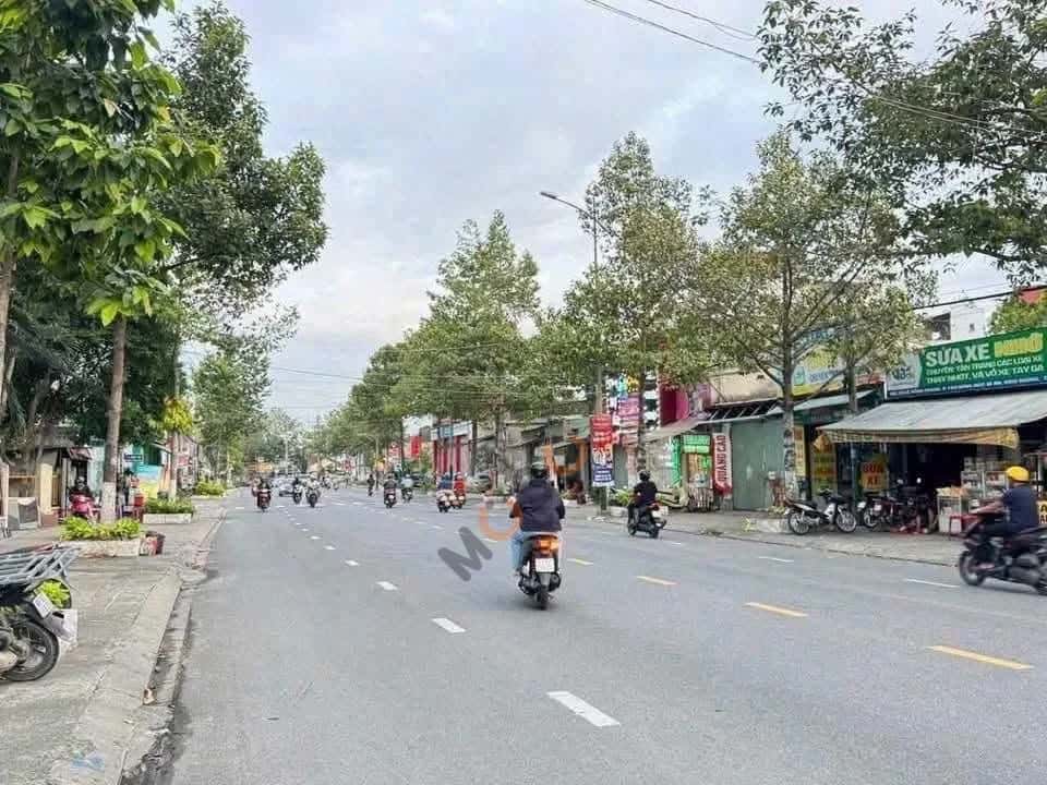 Bán nhà mặt tiền Lê Hồng Phong Thành phố Dĩ An, Bình Dương – 1 phòng ngủ, giá 14 tỷ — Hình 3